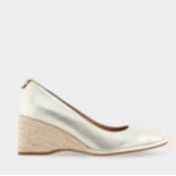 AEROSOLES Aurora Soft Gold Leather Wedge Shoes NWT - Picture 1 of 13